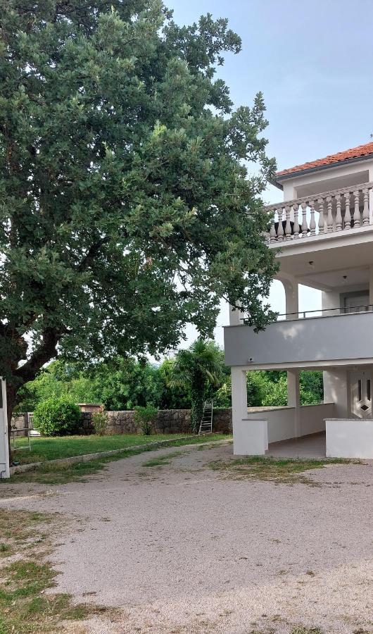 Apartmani Diva Malinska Exteriér fotografie